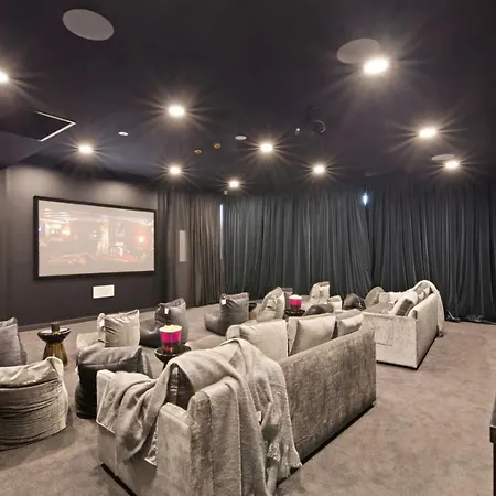 Skyline Serenity Luxury Apt With Free Parking Brisbane Exterior photo
