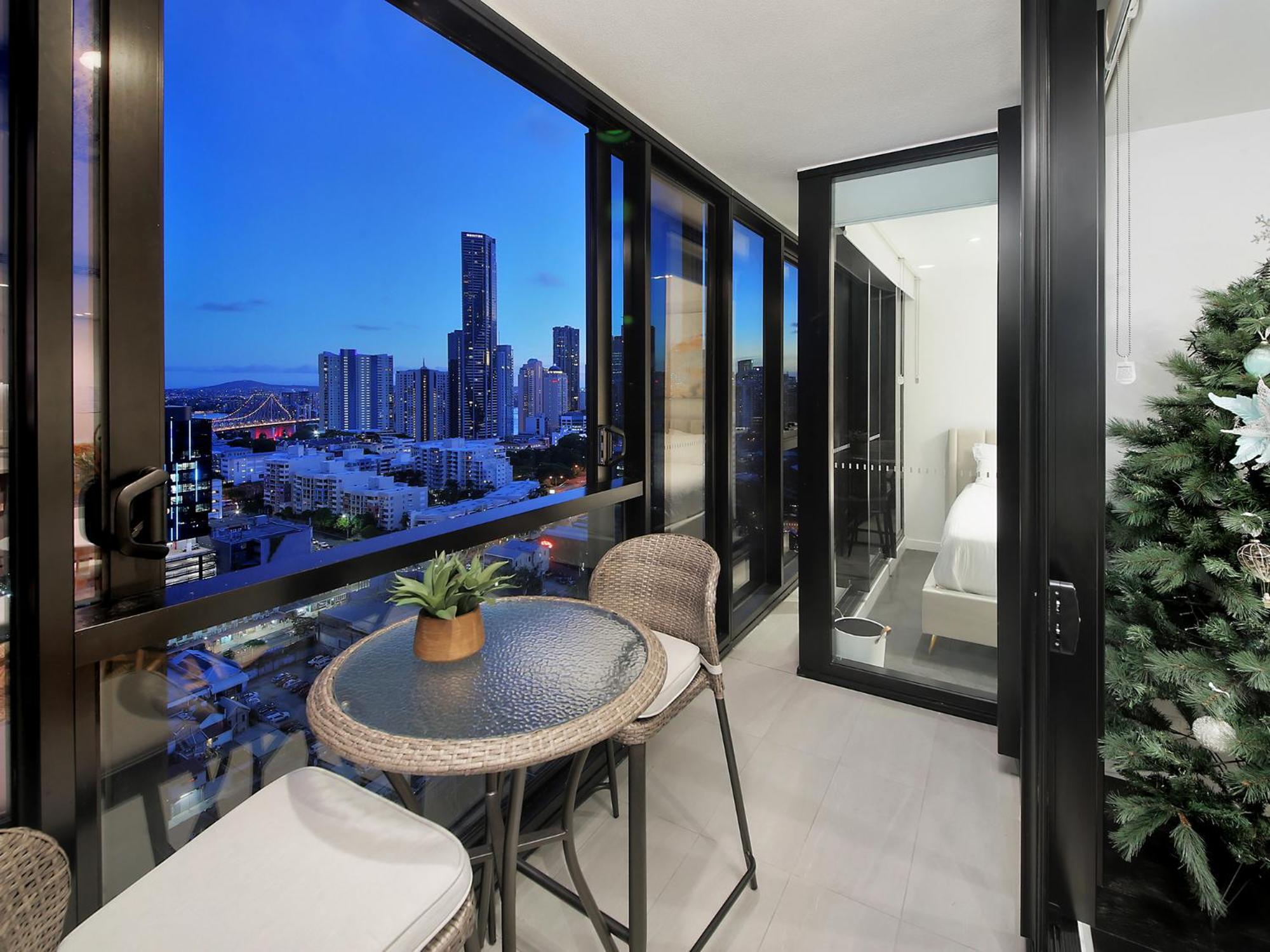 Apartment Skyline Serenity Luxury With Free Parking Brisbane